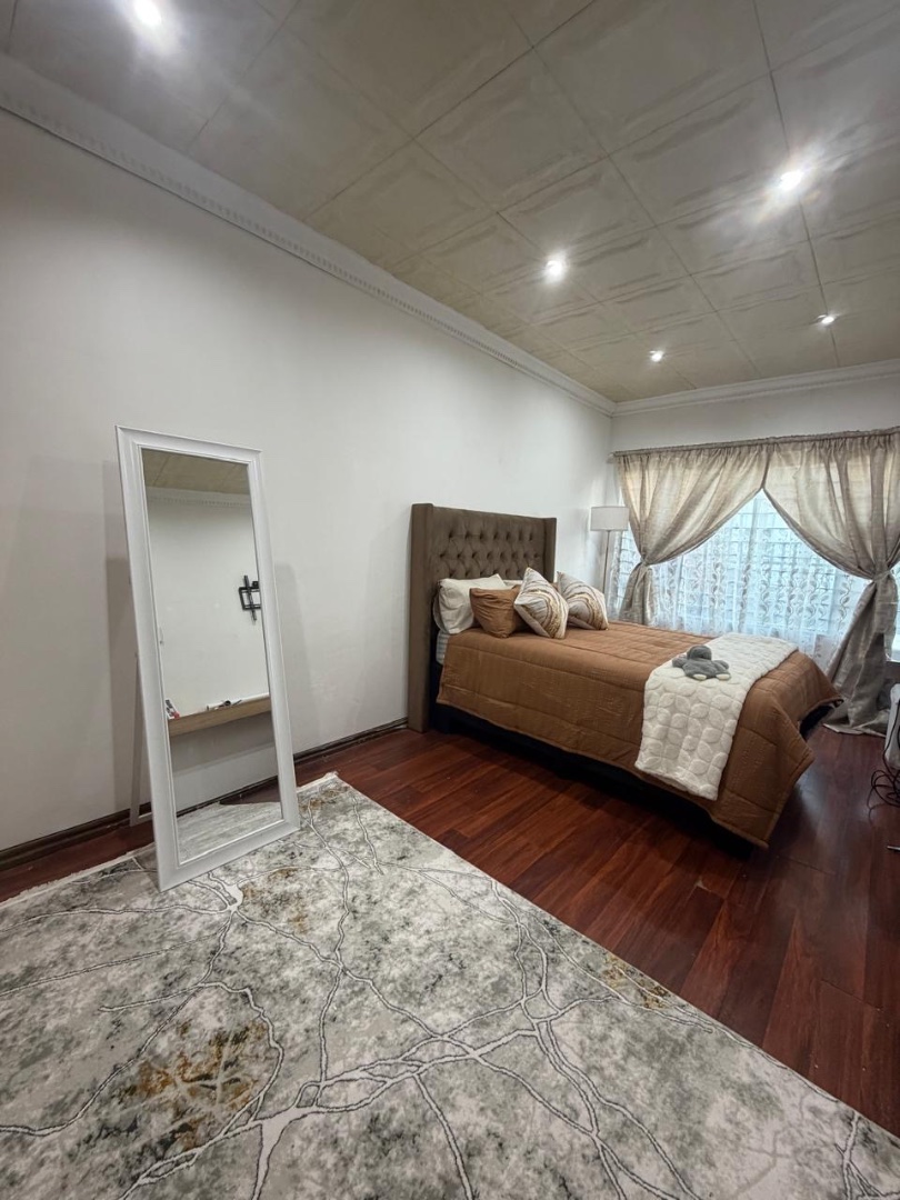 5 Bedroom Property for Sale in Colorado Park Western Cape